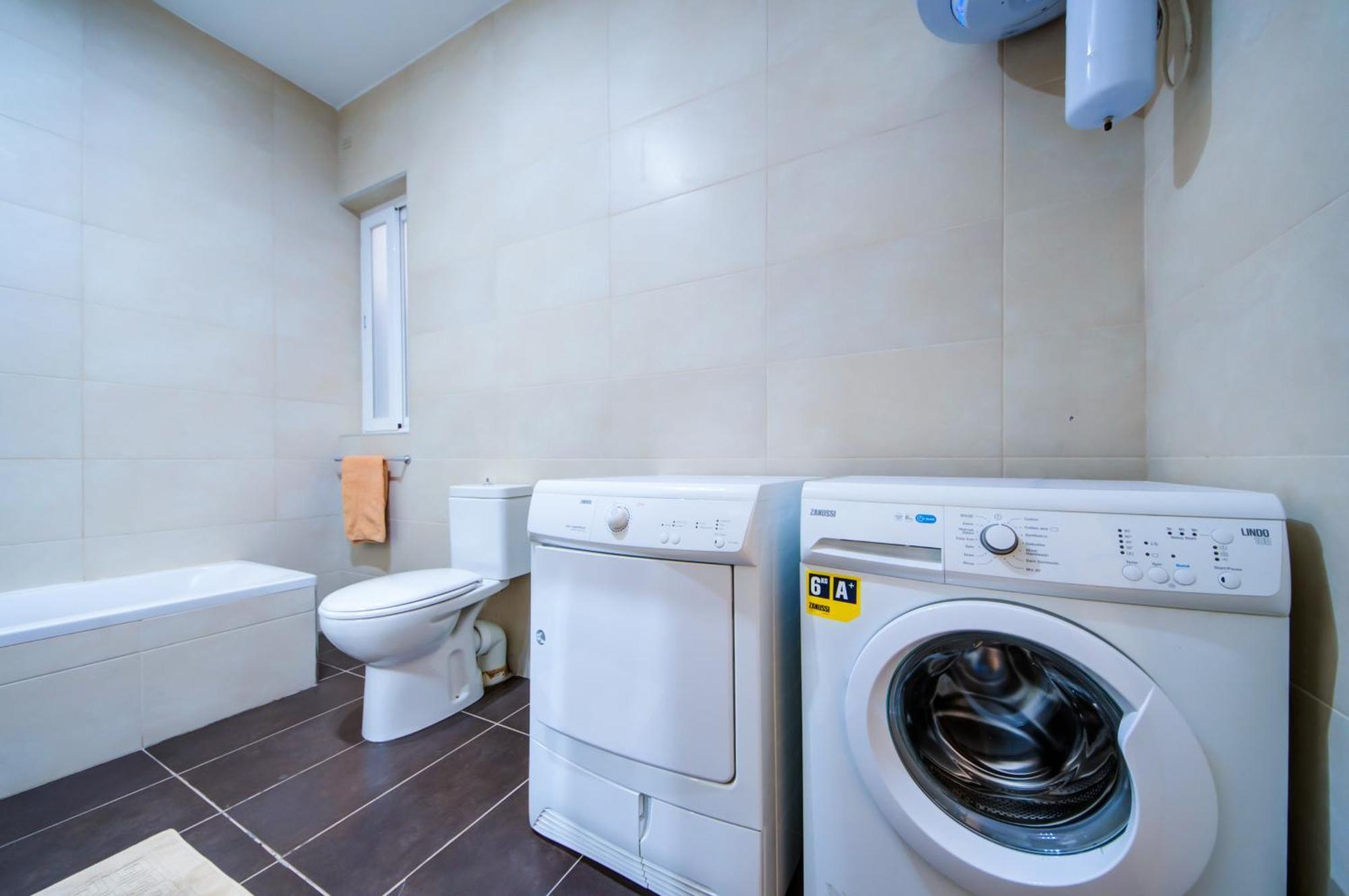 Stylish 2Br Apt With Balconies In St Julians, Paceville - Apt 6 By Vaganza San Julián Exterior foto